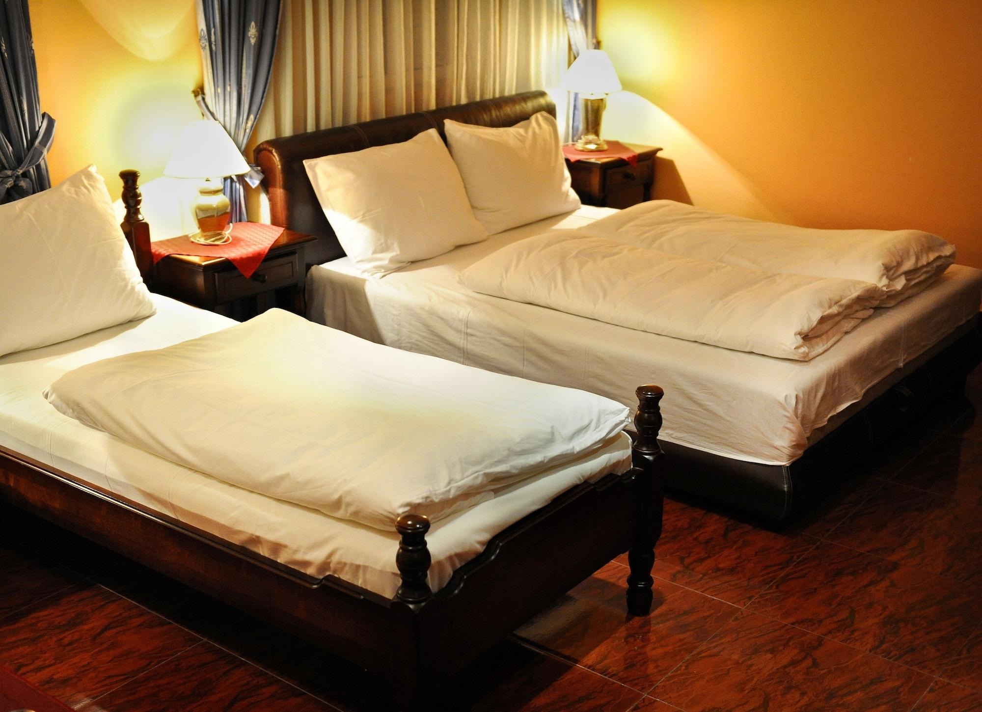 Hotel Evropa Подгориця Екстер'єр фото